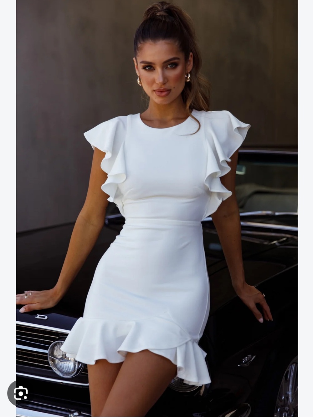 Selfie Leslie White Cupids Bow ruffle shoulder bodycon dress